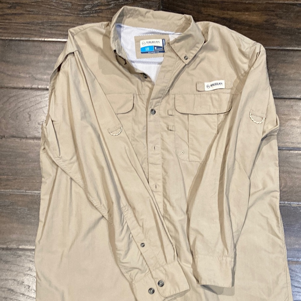 Magellan fishing gear long sleeve shirt. Sz medium